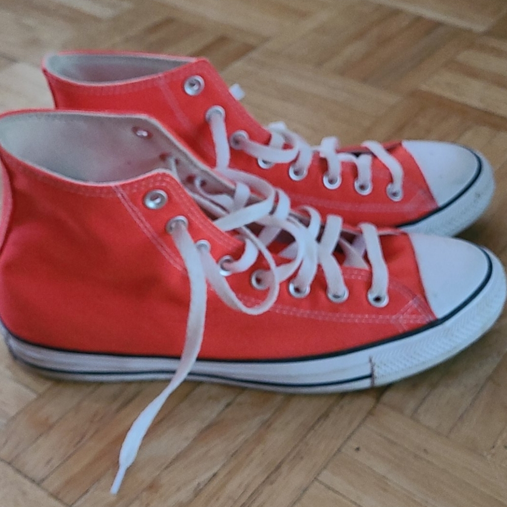 Converse High Tops - Picture 3 of 6